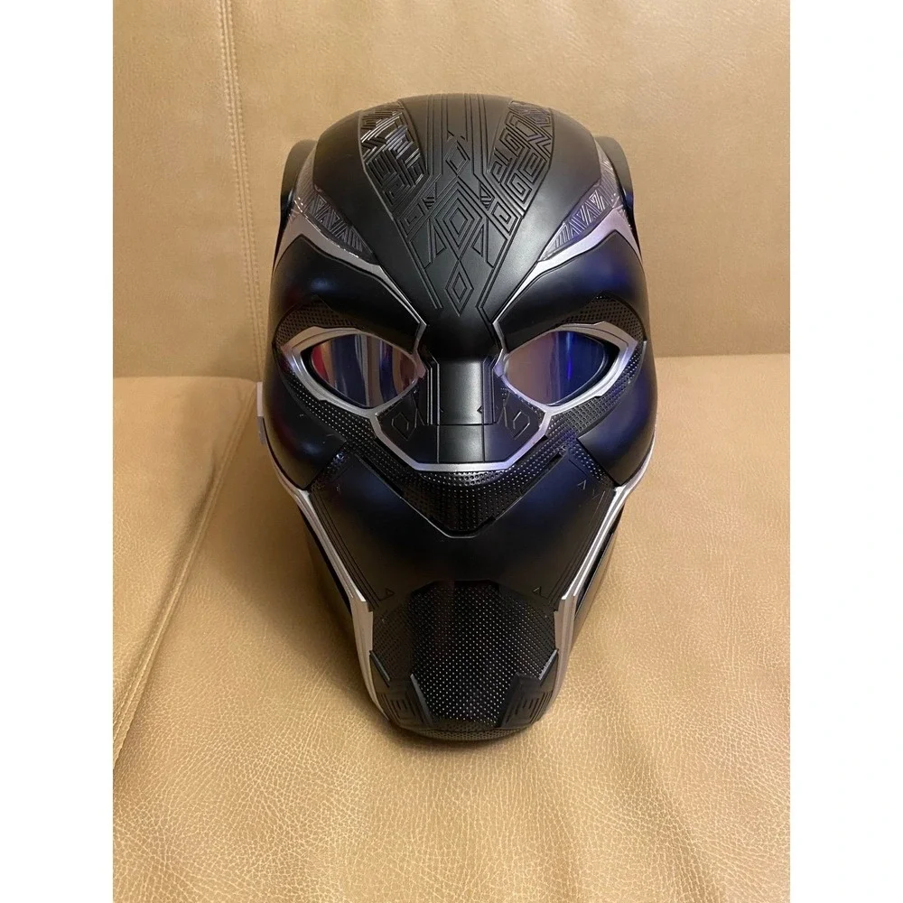 Black Panther Marvel Legends Helmet - Picture 2 of 6